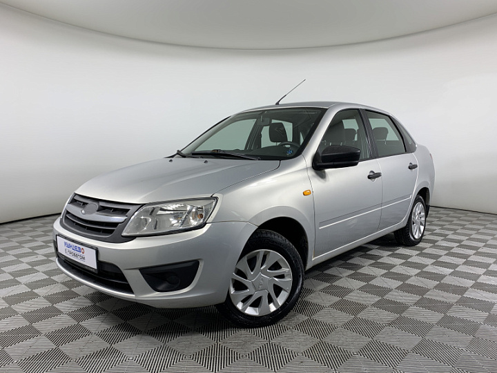 Lada Granta 1.6, 2016 года, Механика, Серебристый