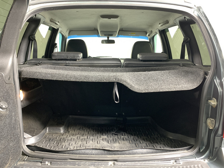 CHEVROLET Niva 1.7, 2013 года, Механика, ТЕМНО-СЕРЫЙ