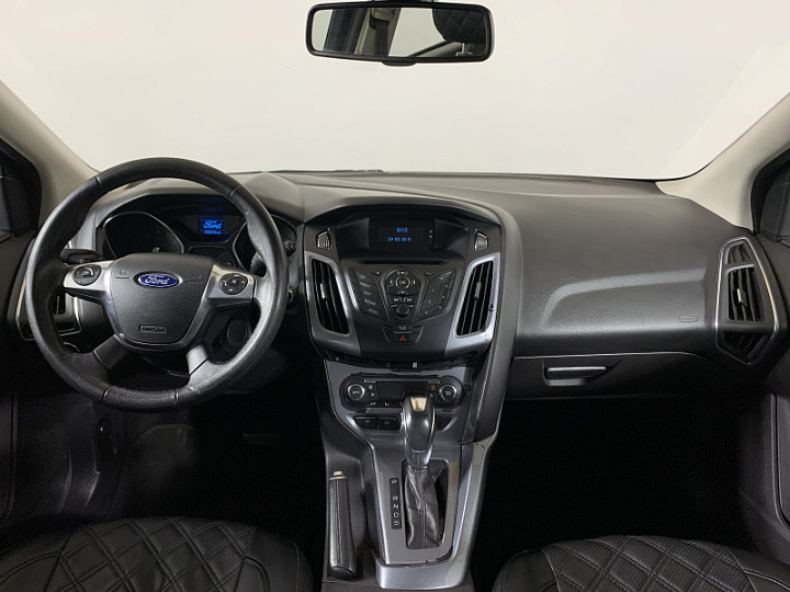 Ford Focus 2, 2013 года, Робот, Светло серый