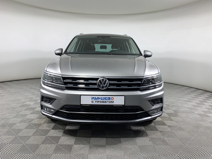 VOLKSWAGEN Tiguan 1.4, 2018 года, Робот, Серебристый