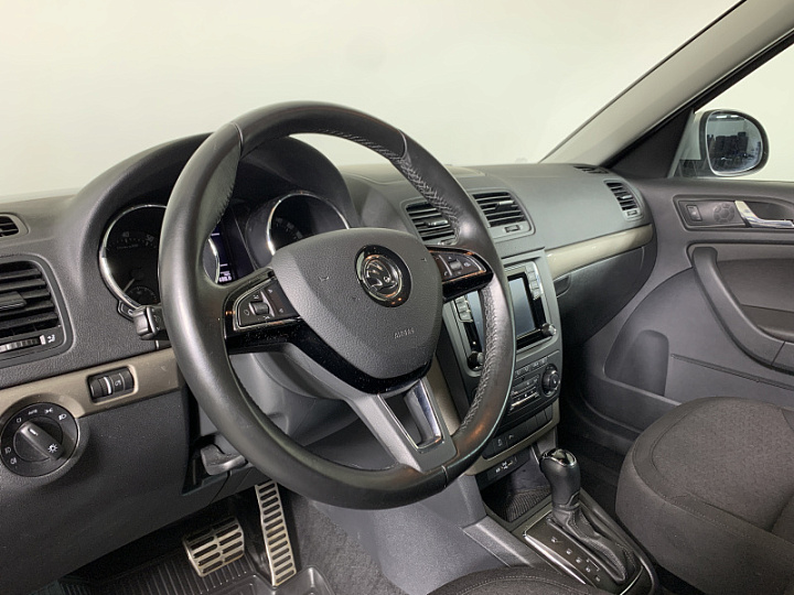 SKODA Yeti 1.6, 2016 года, Автоматическая, ТЕМНО-СЕРЫЙ