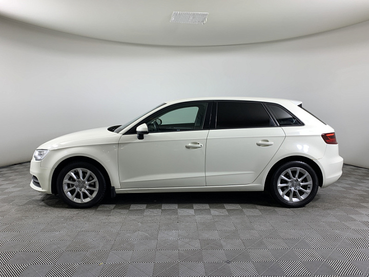 AUDI A3 1.2, 2015 года, Робот, БЕЛЫЙ