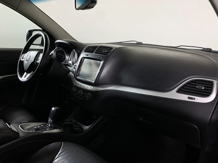 Fiat Freemont 2.4, 2013 года, Автоматическая, Черный