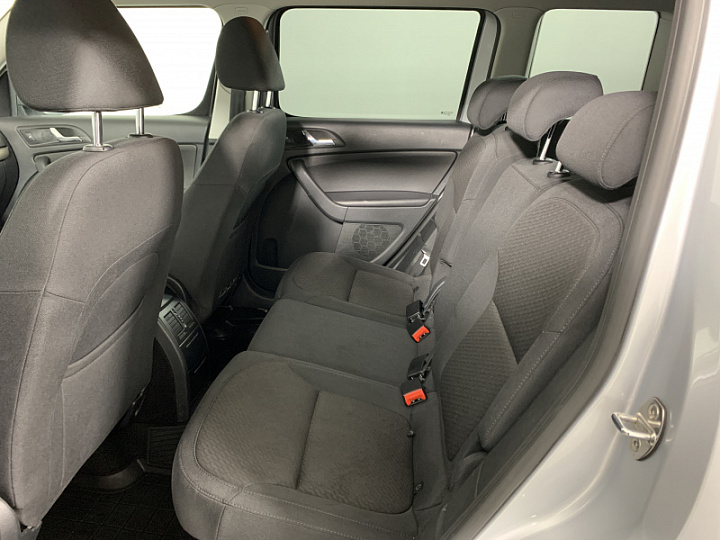 SKODA Yeti 1.8, 2014 года, Робот, Серебристый