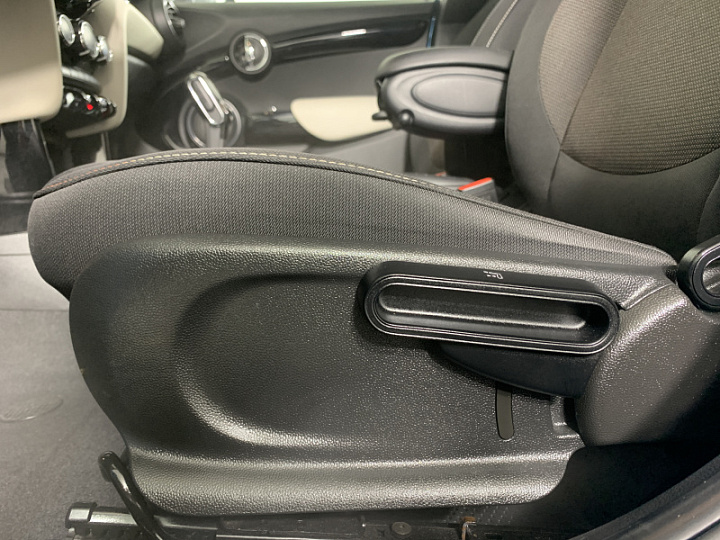 MINI Cooper 1.5, 2019 года, Автоматическая, Светло-голубой