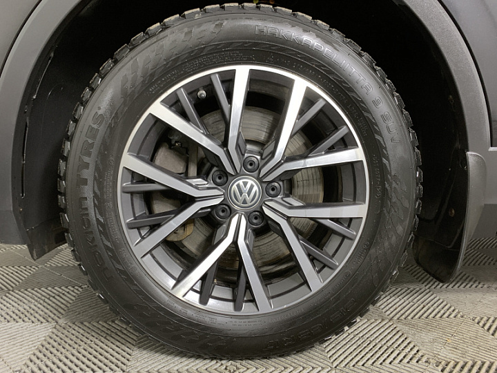 VOLKSWAGEN Tiguan 2, 2020 года, Робот, ЧЕРНЫЙ