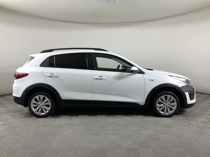 KIA Rio X-Line 1.4, 2018 года, Механика, БЕЛЫЙ