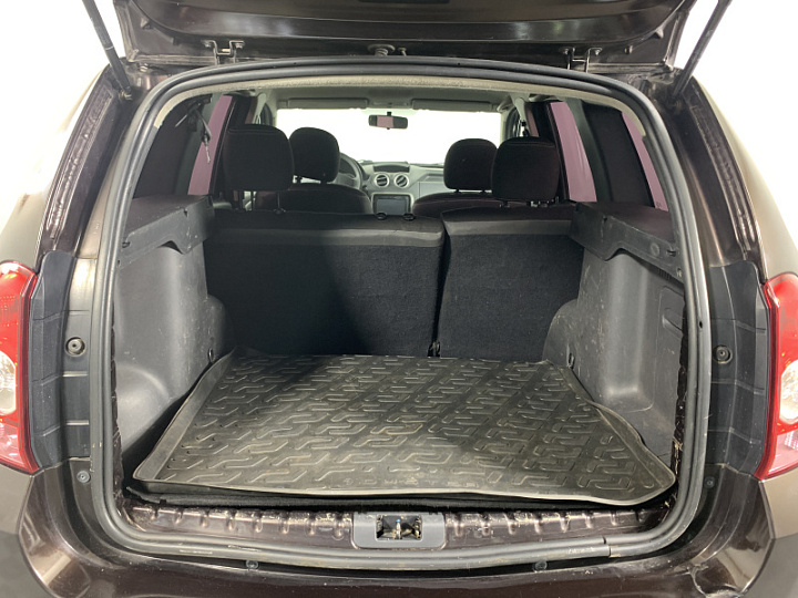 RENAULT Duster 1.6, 2014 года, Механика, Темно-Коричневый