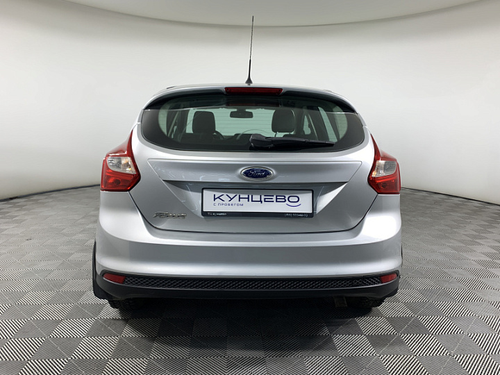 FORD Focus 1.6, 2014 года, Робот, Серебристый