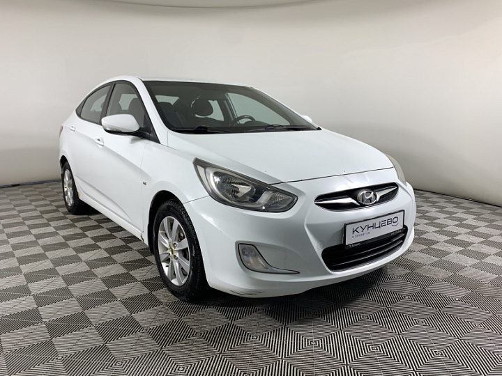 HYUNDAI Solaris 1.6, 2011 года, Автоматическая, БЕЛЫЙ