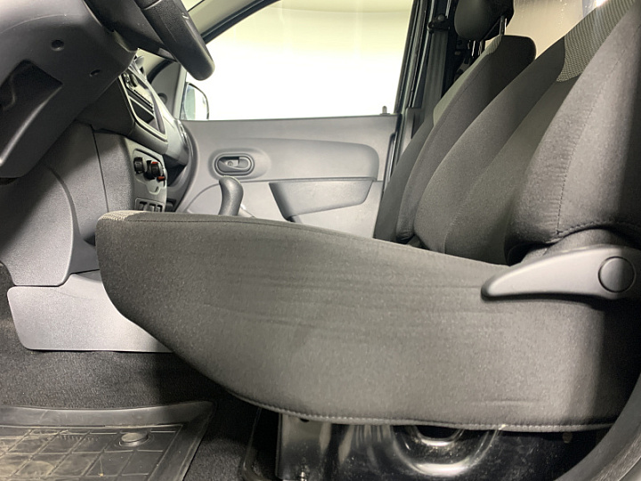 RENAULT Dokker 1.6, 2018 года, Механика, ТЕМНО-СЕРЫЙ