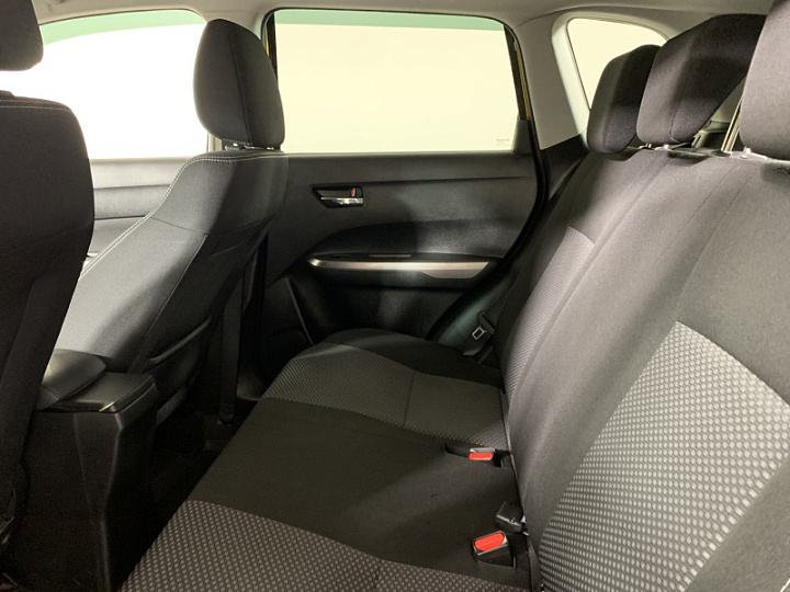 SUZUKI Vitara 1.6, 2021 года, Автоматическая, ЖЕЛТЫЙ