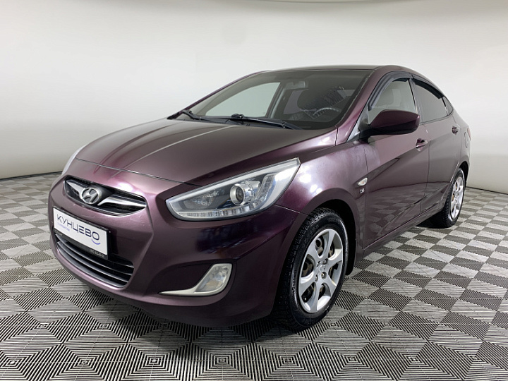 HYUNDAI Solaris 1.6, 2013 года, Механика, ФИОЛЕТОВЫЙ