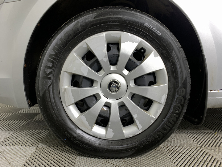 SKODA Octavia 1.4, 2016 года, Робот, Серебристый