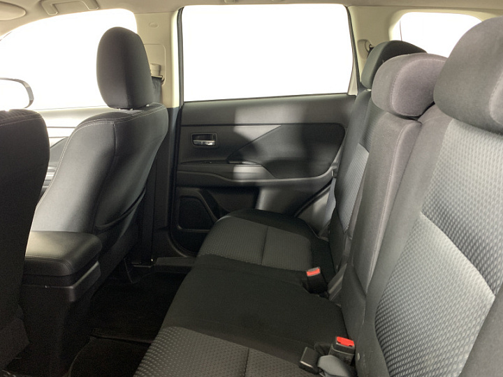 MITSUBISHI Outlander 2, 2018 года, Вариатор, БЕЛЫЙ