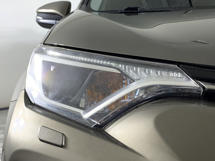 TOYOTA RAV4 2, 2016 года, Механика, Бронзовый