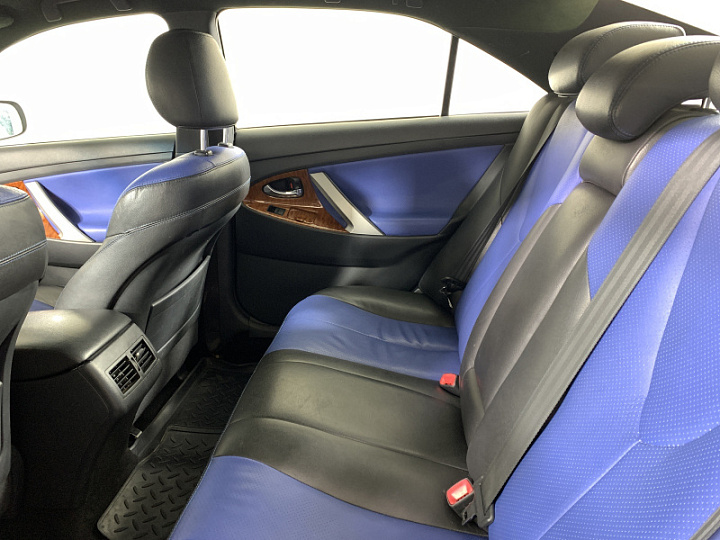 Toyota Camry 2.4, 2008 года, Автоматическая, СЕРЕБРИСТЫЙ