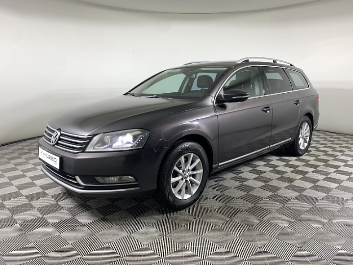 Volkswagen Passat 1.8, 2011 года, Робот, Черный