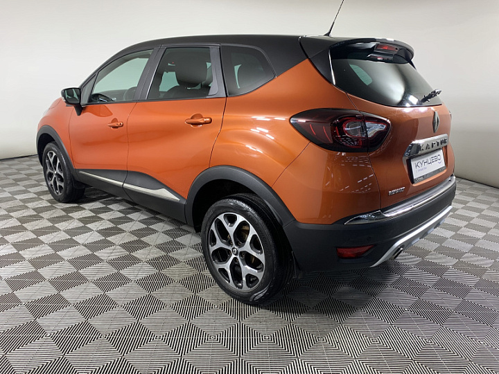 Renault Kaptur 1.6, 2016 года, Вариатор, Оранжевый
