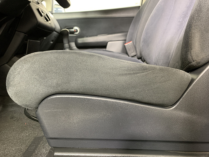 NISSAN Tiida 1.6, 2007 года, Механика, СЕРЫЙ