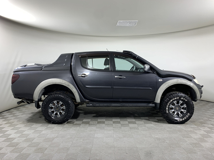 MITSUBISHI L200 2.5, 2011 года, Механика, СЕРЫЙ