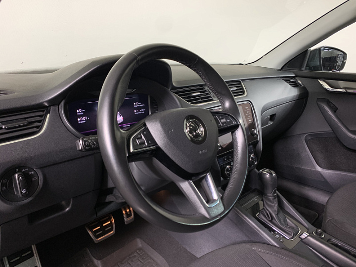 Skoda Octavia 1.6, 2019 года, Автоматическая, Серый