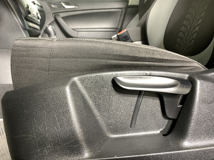 SKODA Yeti 1.8, 2017 года, Робот, ТЕМНО-СЕРЫЙ