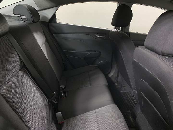 HYUNDAI Solaris 1.4, 2018 года, Автоматическая, БЕЛЫЙ ЖЕЛТЫЙ СЕРЫЙ