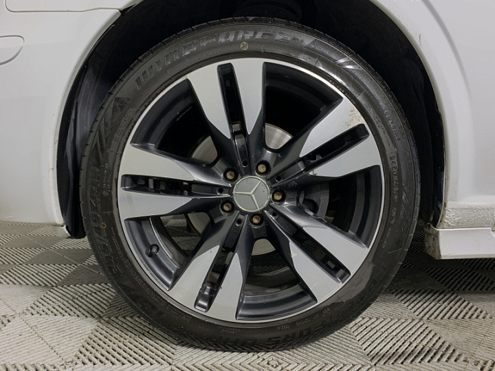 MERCEDES-BENZ Viano 3.5, 2013 года, Автоматическая, БЕЛЫЙ