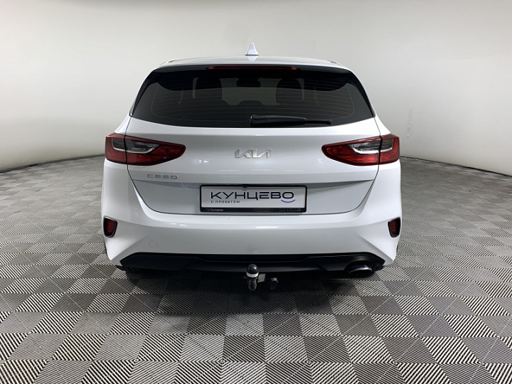 KIA Ceed 1.6, 2022 года, Автоматическая, БЕЛЫЙ