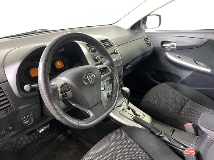 TOYOTA Corolla 1.6, 2012 года, Автоматическая, Серебристый