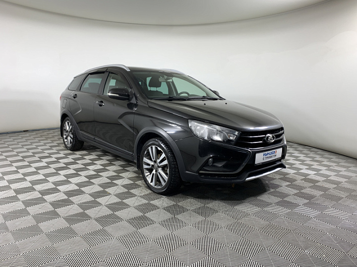 Lada Vesta 1.8, 2017 года, Робот, ЧЕРНЫЙ