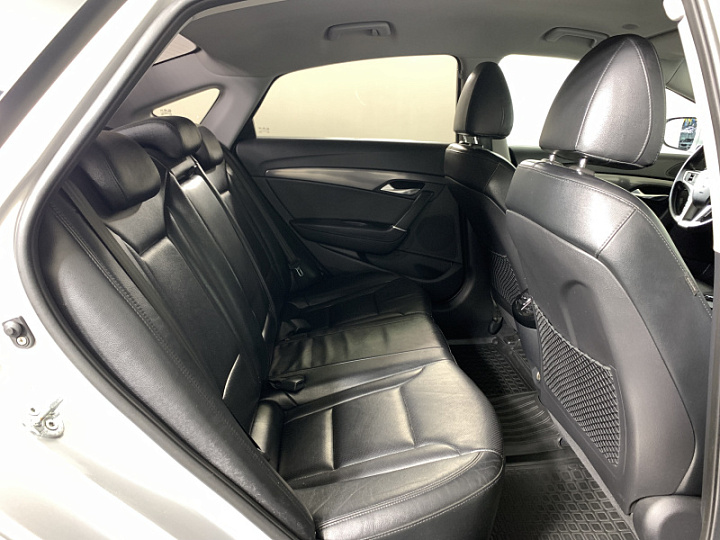 Hyundai i40 2, 2013 года, Автоматическая, Серый