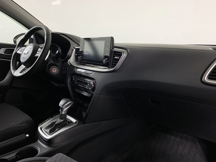 KIA Ceed 1.6, 2020 года, Автоматическая, БЕЛЫЙ