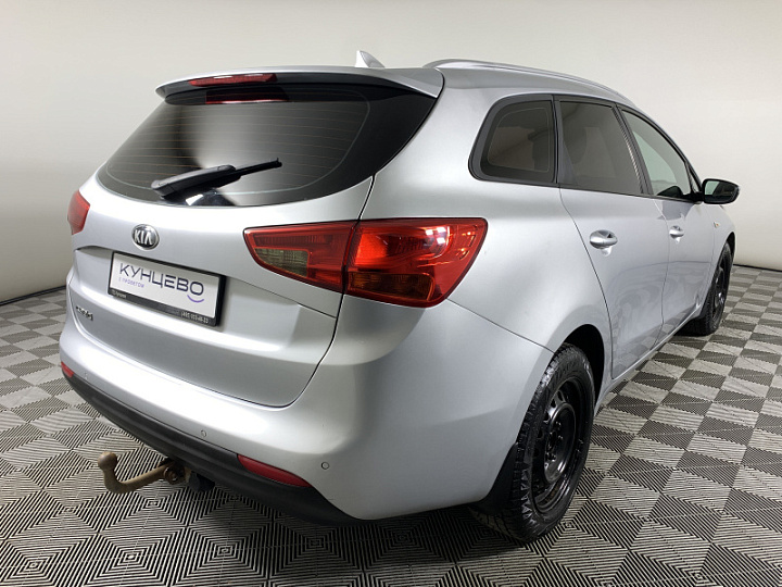 KIA Ceed 1.6, 2017 года, Автоматическая, Серебристый