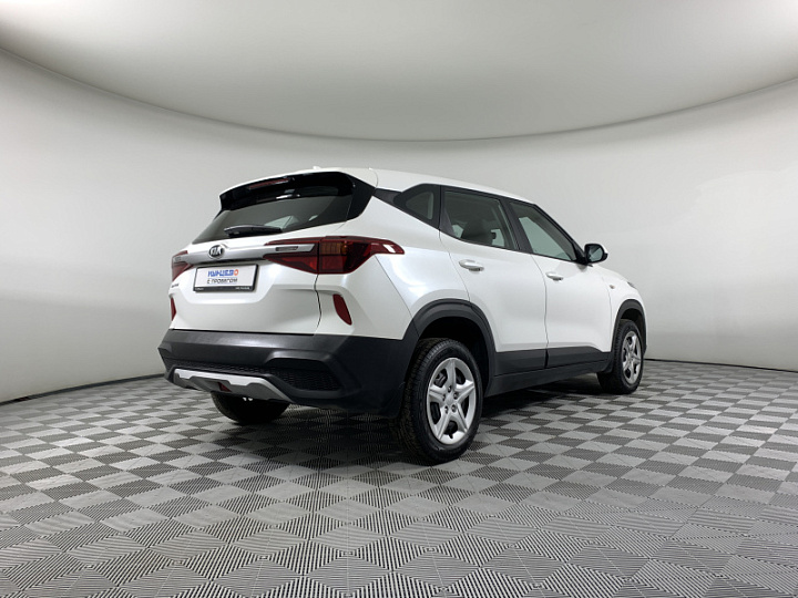 KIA Seltos 1.6, 2020 года, Автоматическая, БЕЛЫЙ