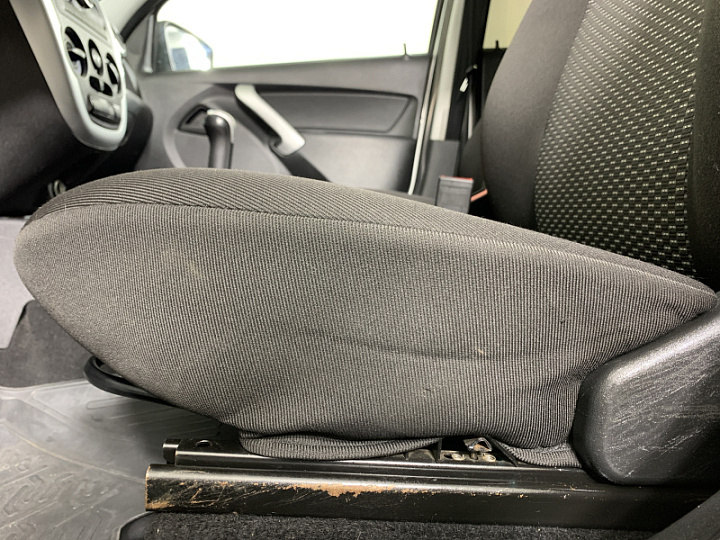 Lada Granta 1.6, 2017 года, Механика, БЕЛЫЙ