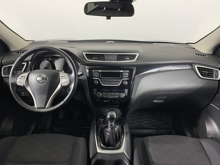 NISSAN Qashqai 2, 2015 года, Механика, ЧЕРНЫЙ