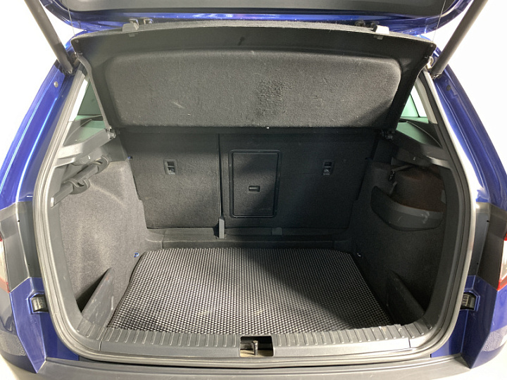 SKODA Karoq 1.4, 2020 года, Автоматическая, СИНИЙ
