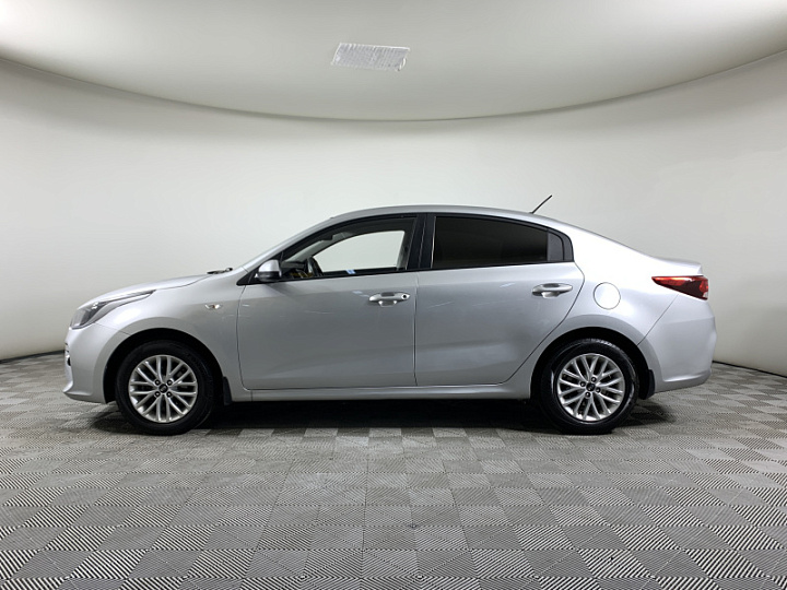 KIA Rio 1.6, 2018 года, Автоматическая, Серебристый