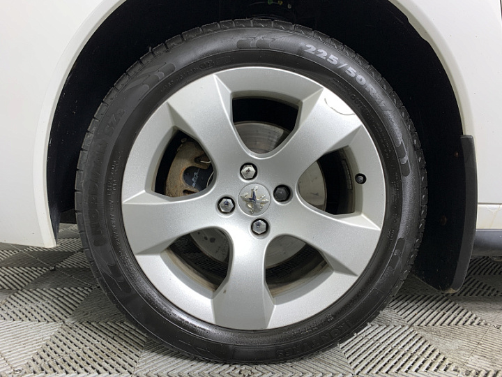 PEUGEOT 3008 1.6, 2012 года, Автоматическая, БЕЛЫЙ