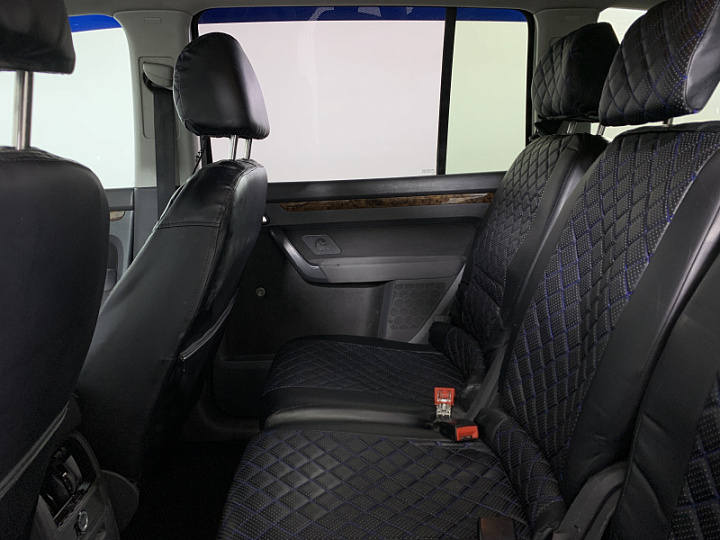 VOLKSWAGEN Touran 1.6, 2008 года, Механика, ЧЕРНЫЙ