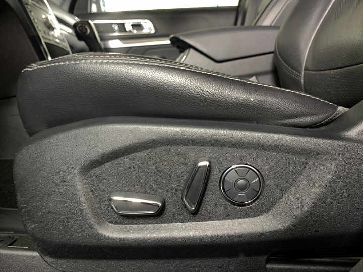 FORD Explorer 3.5, 2018 года, Автоматическая, Серебристый