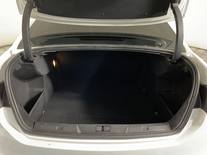 CITROEN C4 1.6, 2016 года, Автоматическая, БЕЛЫЙ