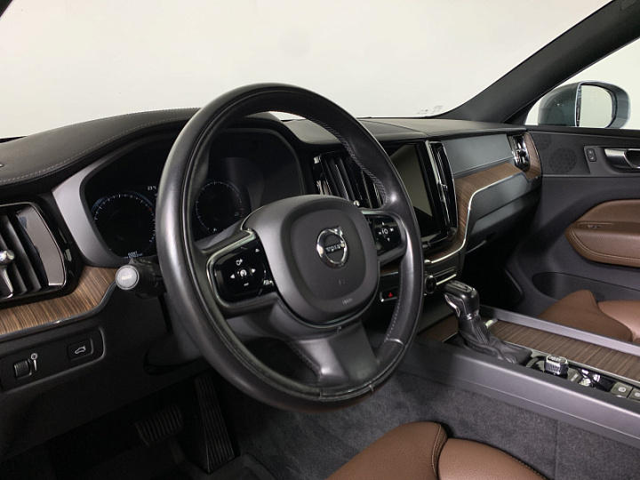 Volvo XC60 2, 2021 года, Автоматическая, Серый