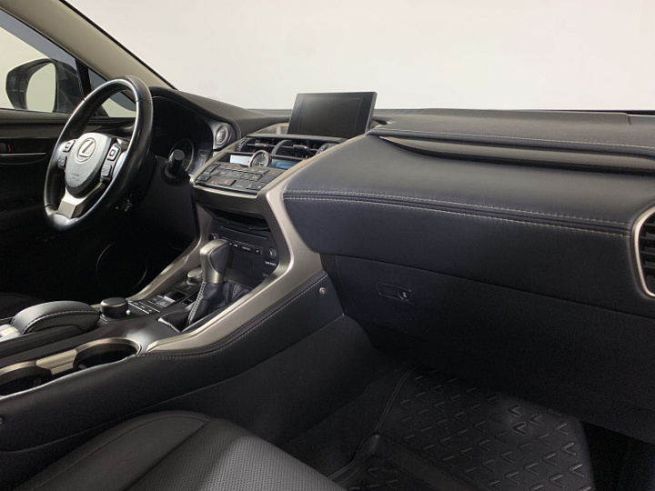 Lexus NX 200t 2, 2017 года, Автоматическая, Черный