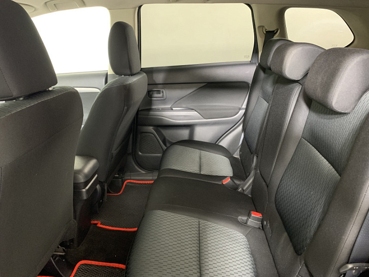 MITSUBISHI Outlander 2, 2015 года, Вариатор, СЕРЫЙ
