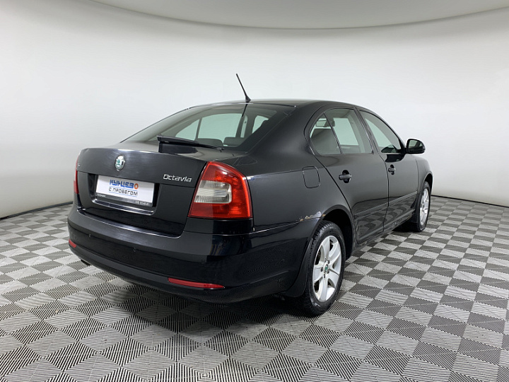 SKODA Octavia 1.8, 2012 года, Автоматическая, ЧЕРНЫЙ