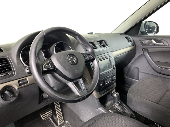 SKODA Yeti 2, 2014 года, Робот, ЗЕЛЕНЫЙ