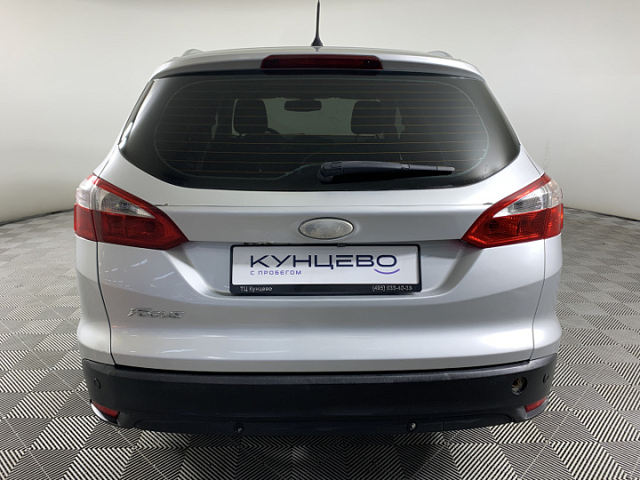 FORD Focus 1.6, 2014 года, Механика, Серебристый